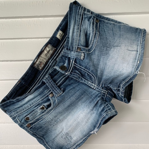 BKE Stella Shorts - Picture 4 of 7